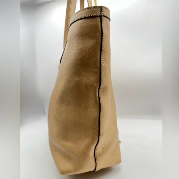 Gucci Horsebit Leather Tote - Picture 3 of 9